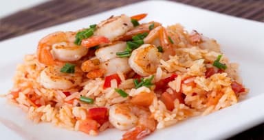 Arroz con Camarones plato