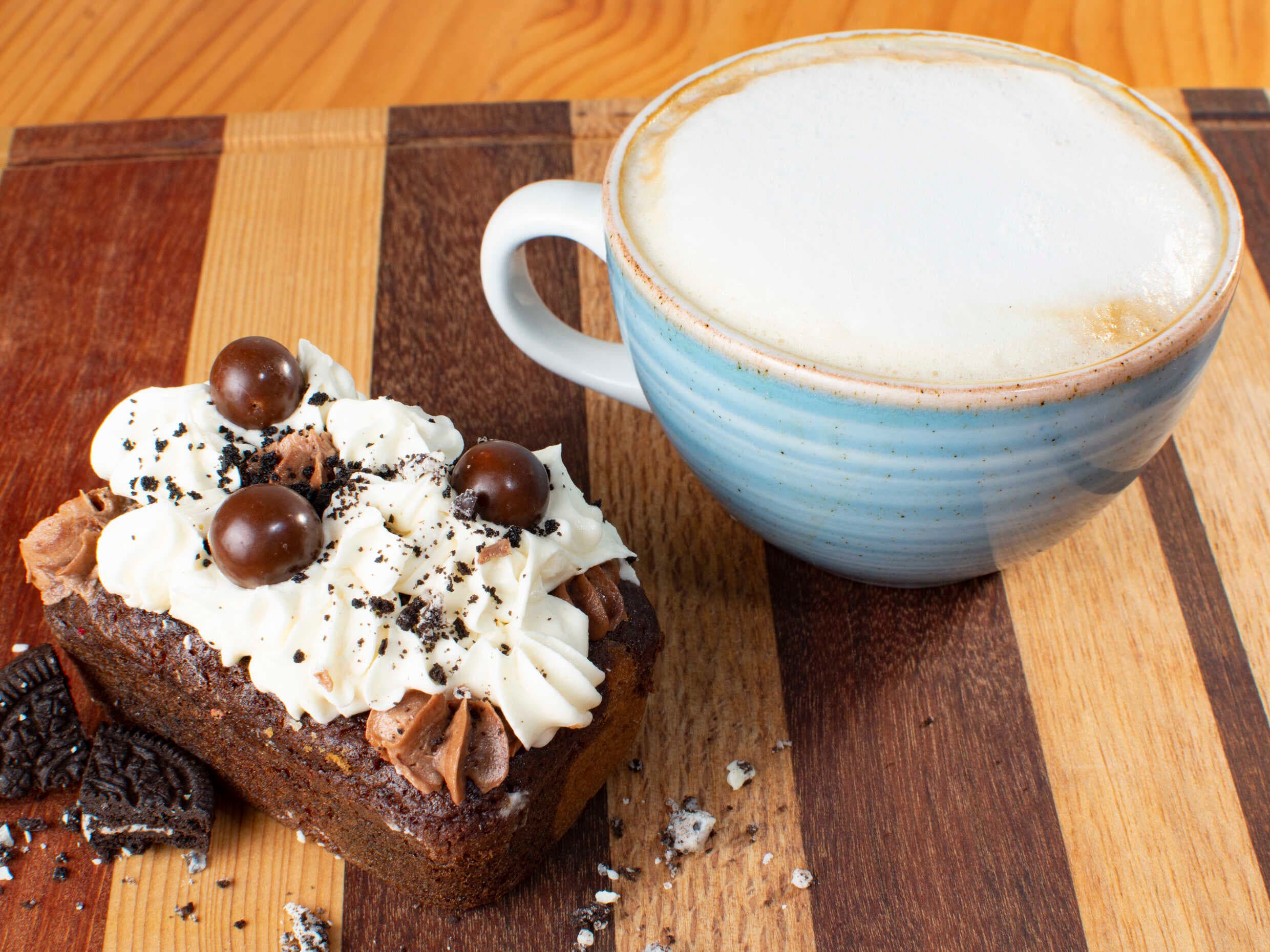 Combo Minicake + Capuchino