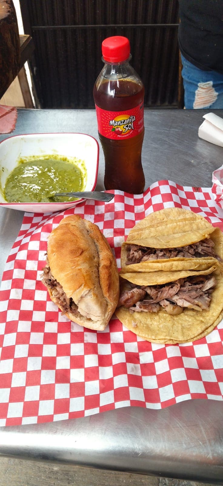 2pz tacos 1pz torta 1pz refresco 400ml salsa chile