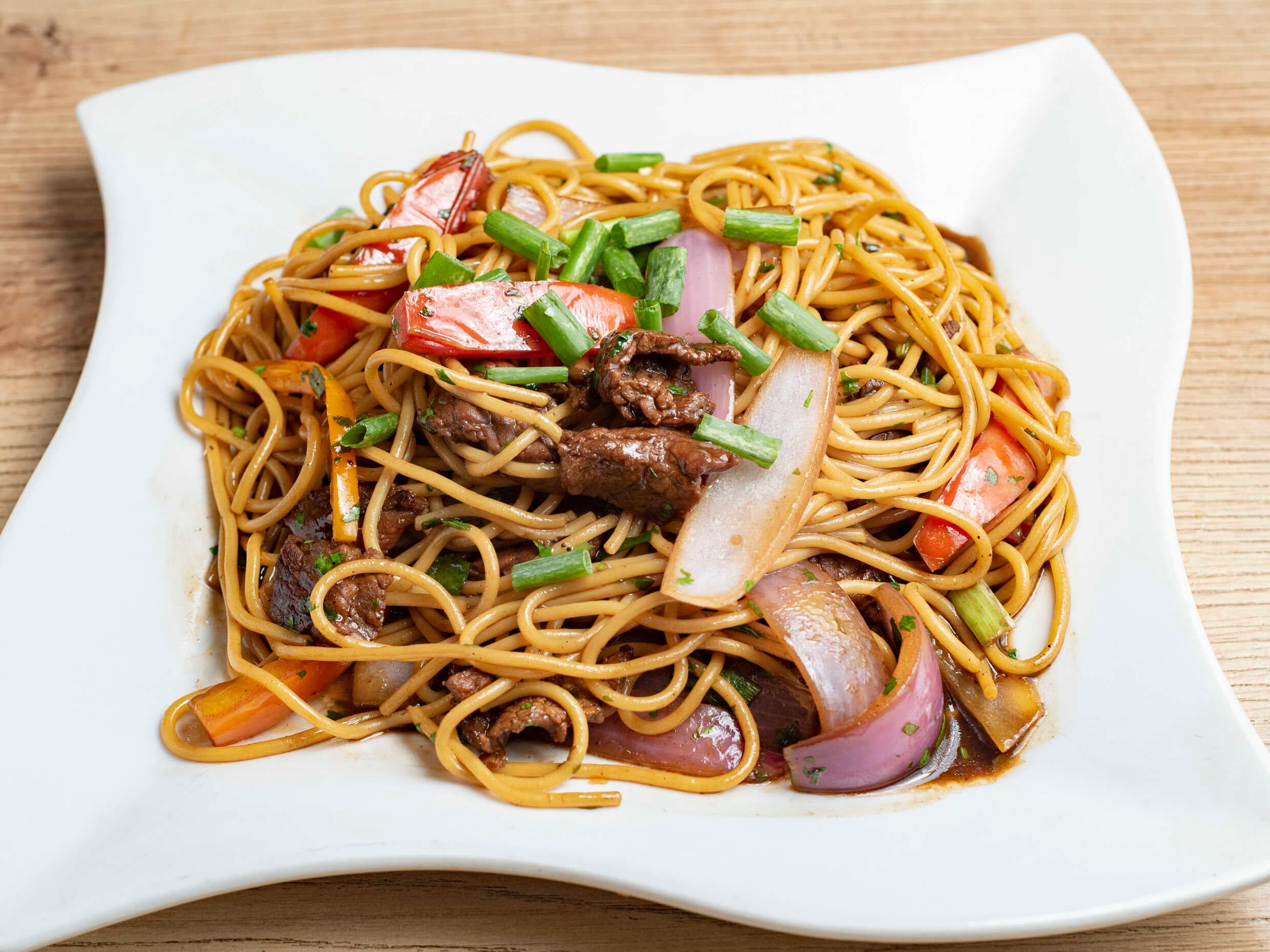 Tallarín Saltado de Carne
