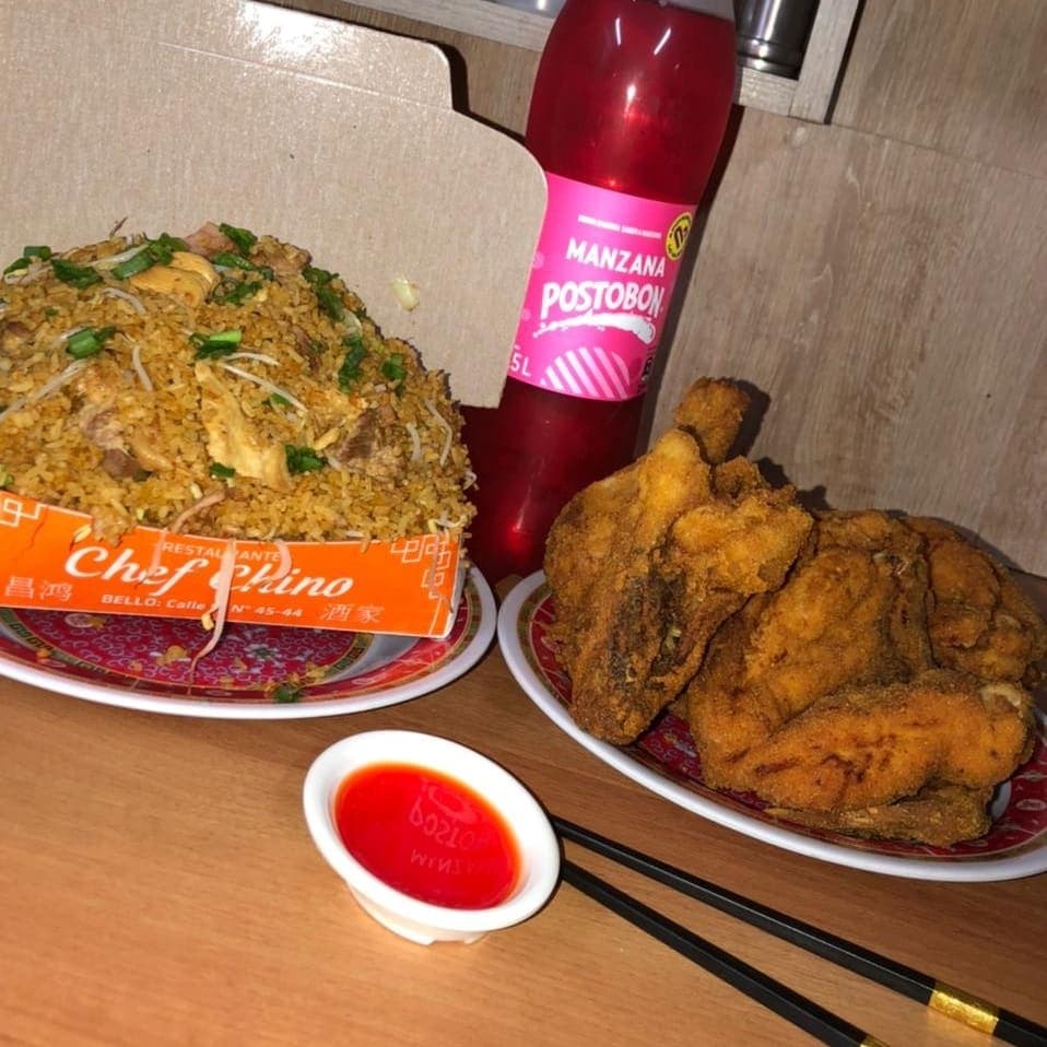 Arroz especial grande + pollo entero + gaseosa 1.5