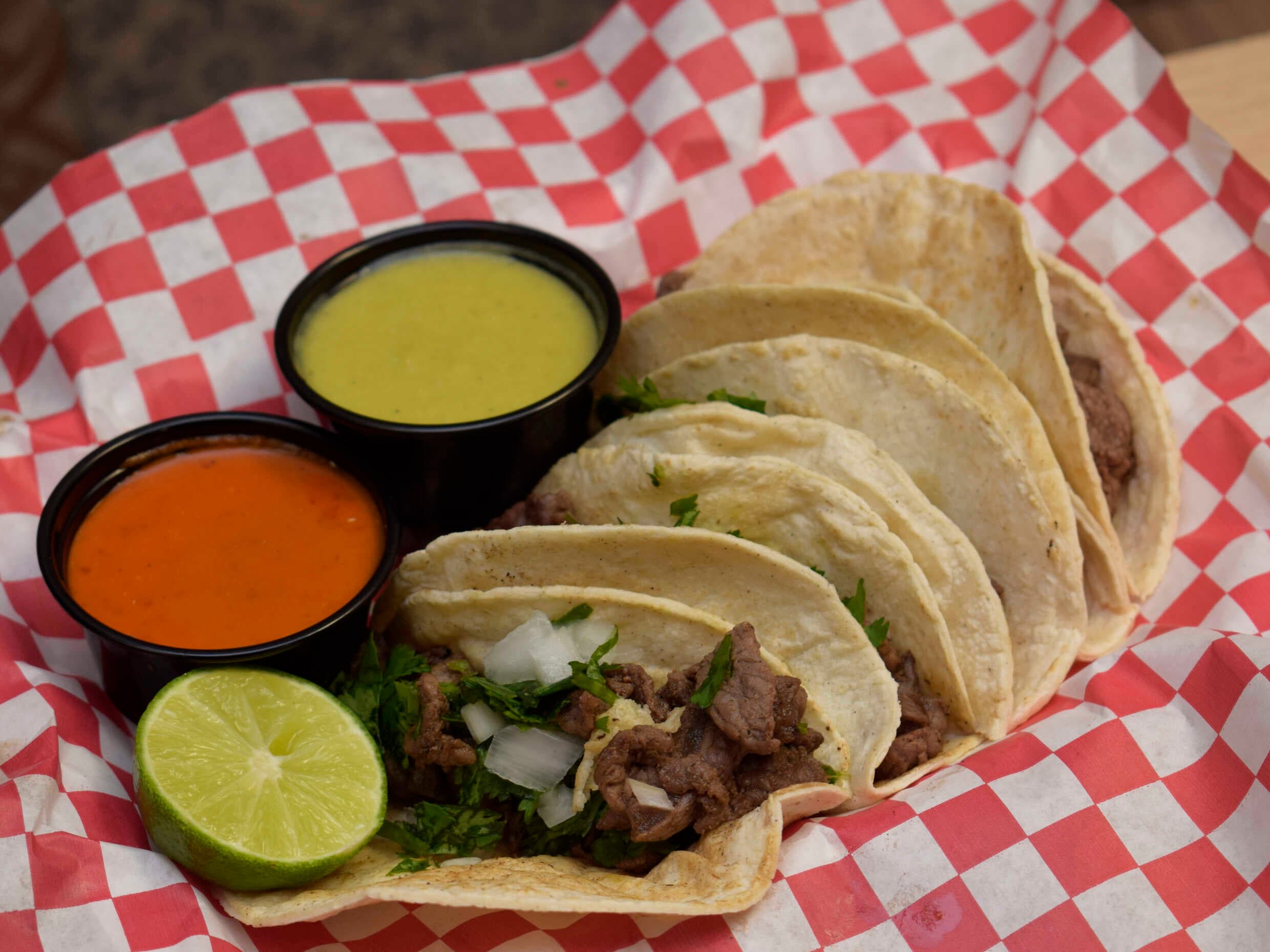 Tacos de Bistec.
