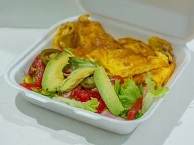 Omelette con ensalada
