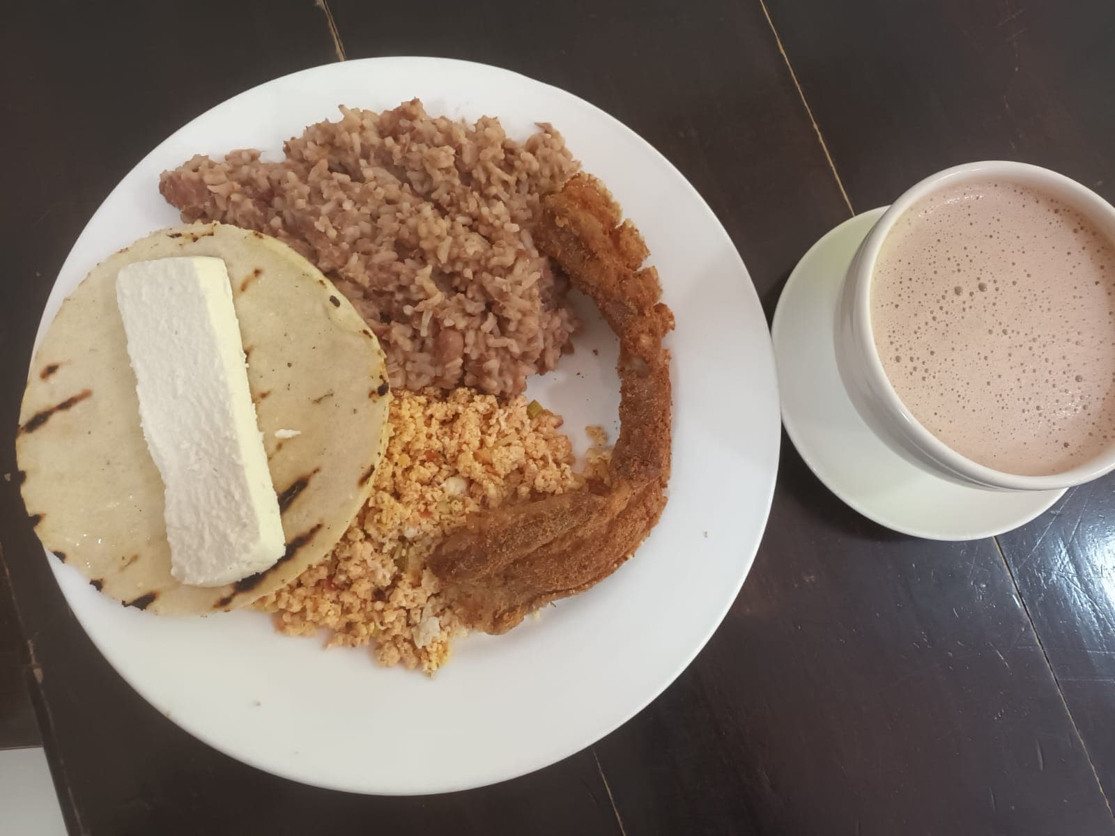 COMBO- Calentado Paisa + Bebida Caliente