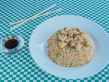 Yakimeshi de Pollo