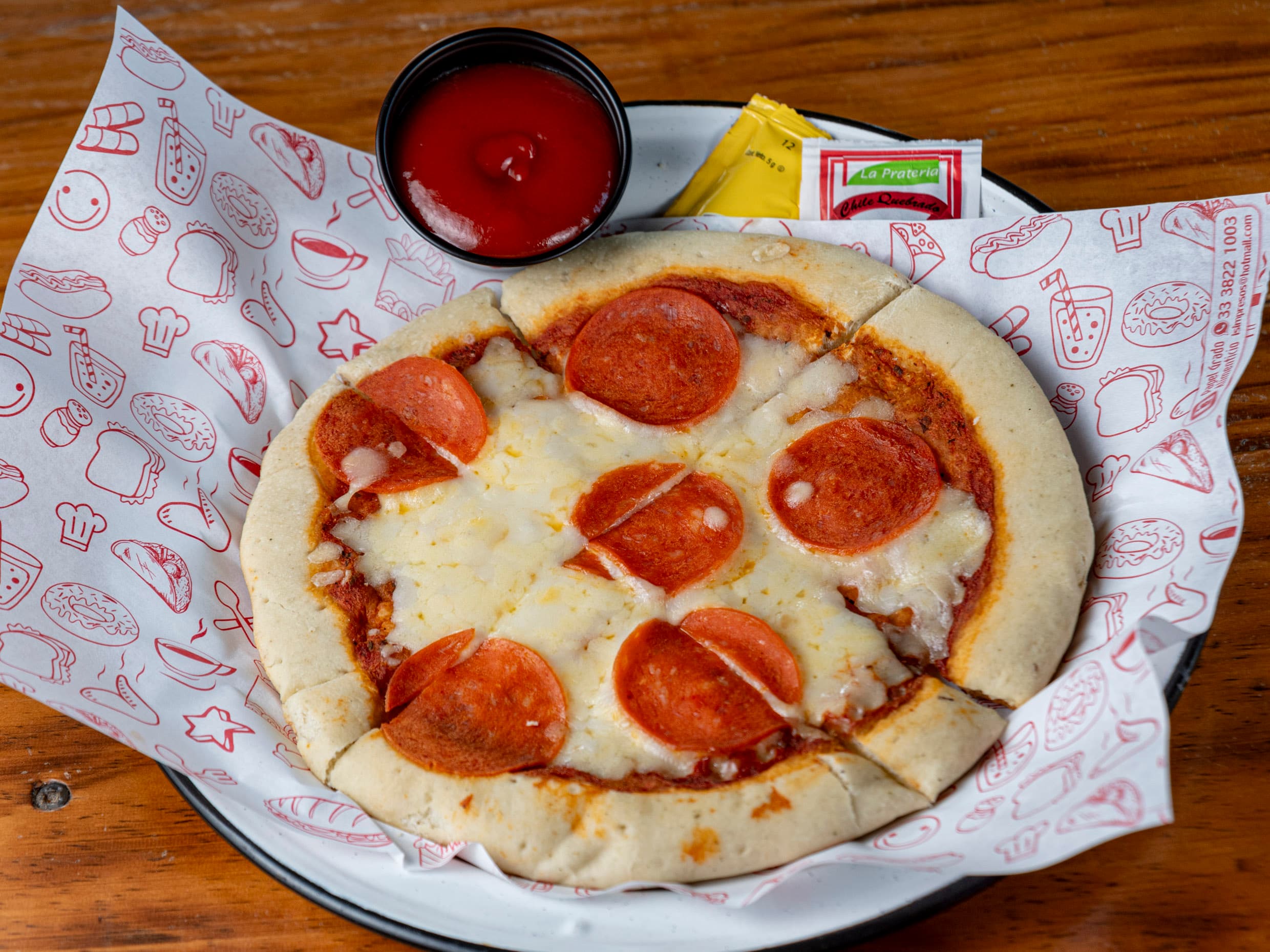 Pizza Peperoni Chicas