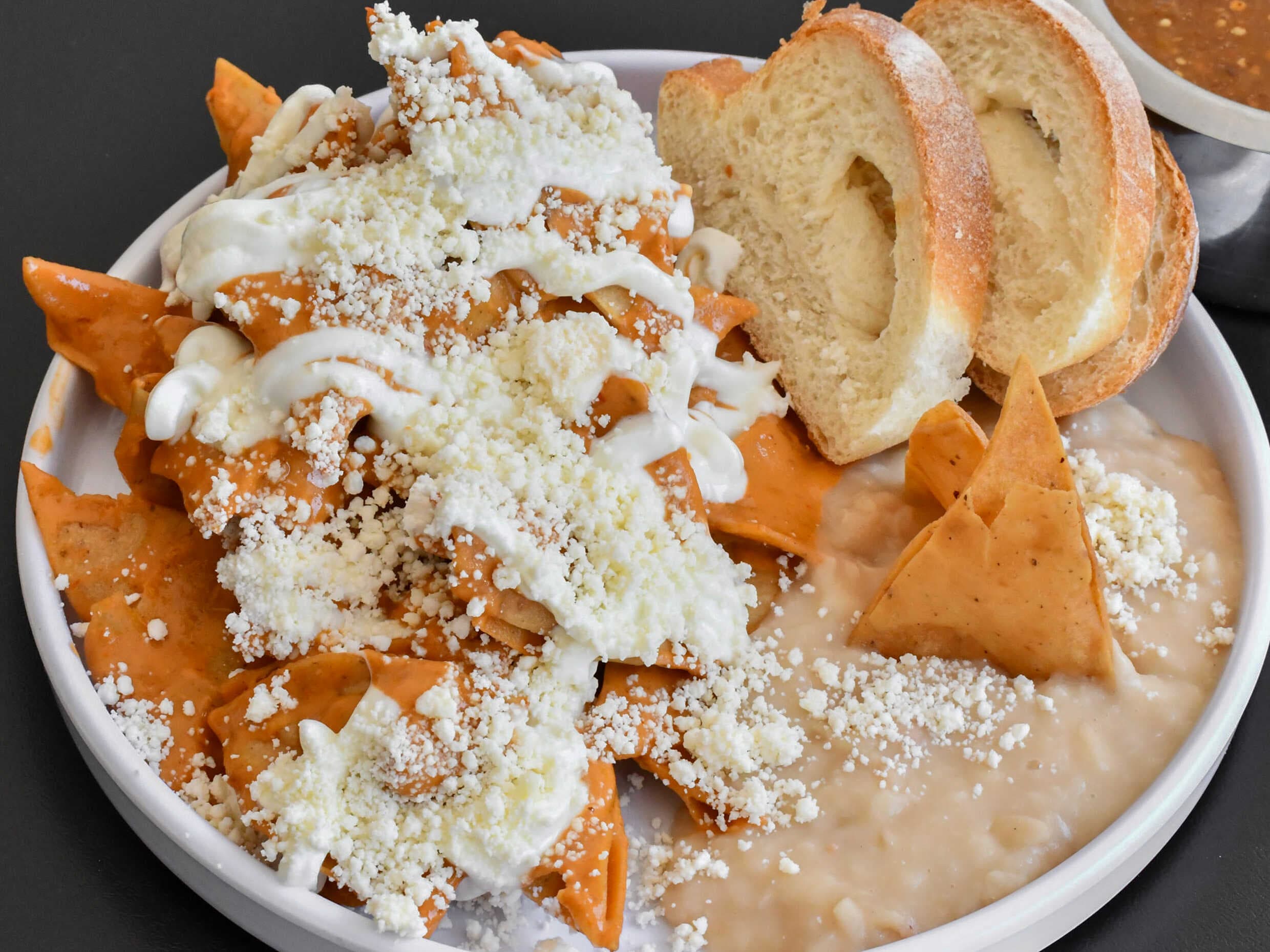 Chilaquiles en Salsa de Chipotle