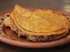 Taco Dorado a la Plancha de Birria