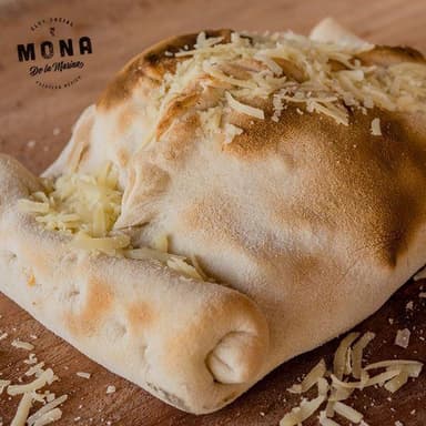 Calzone Jacarandas