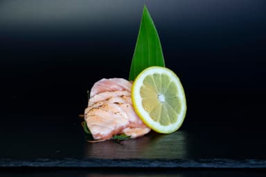 Sashimi de salmón ahumado