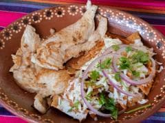 2 Chilaquiles con Pollo