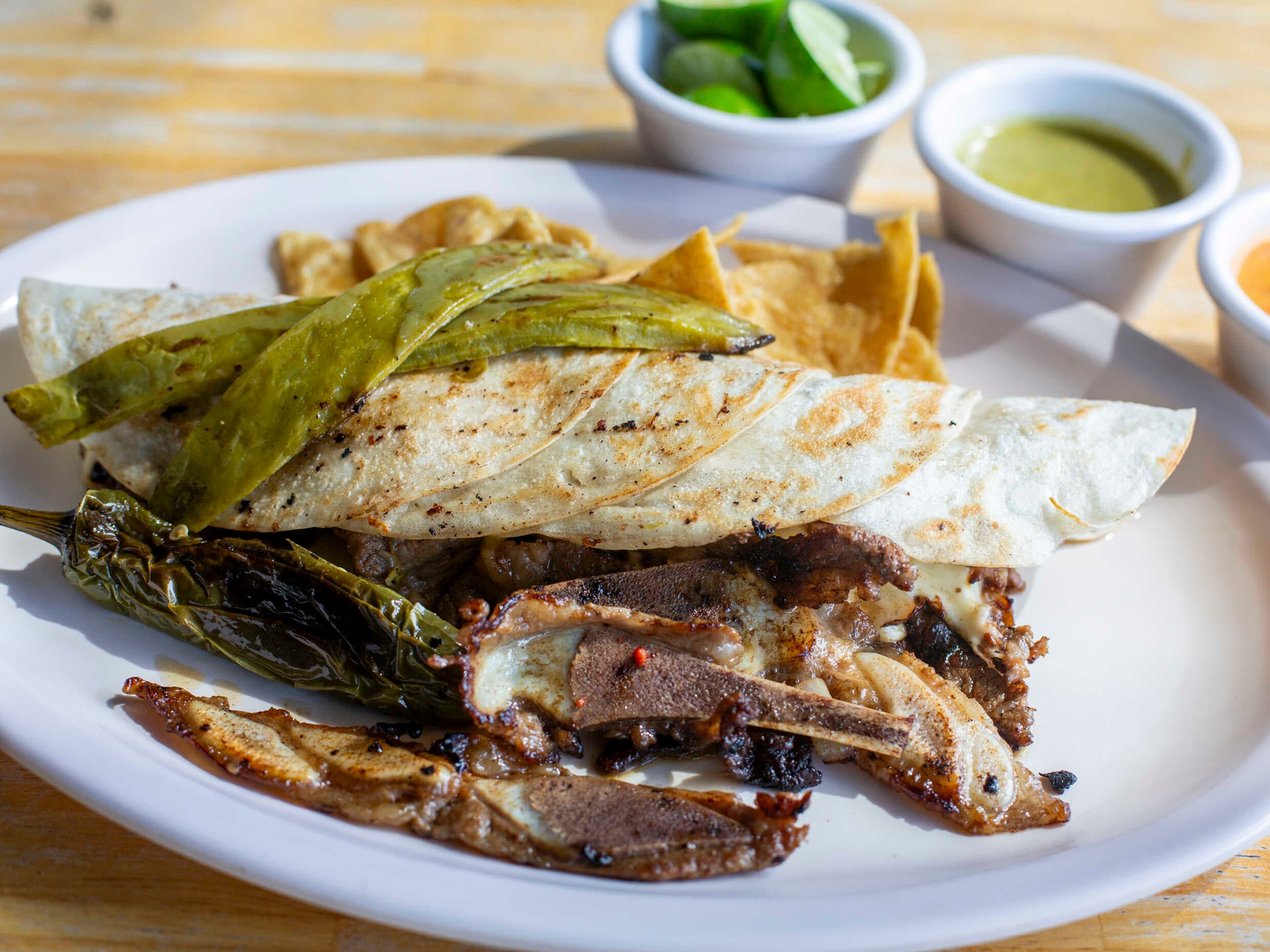 Queso carne de aguja de res