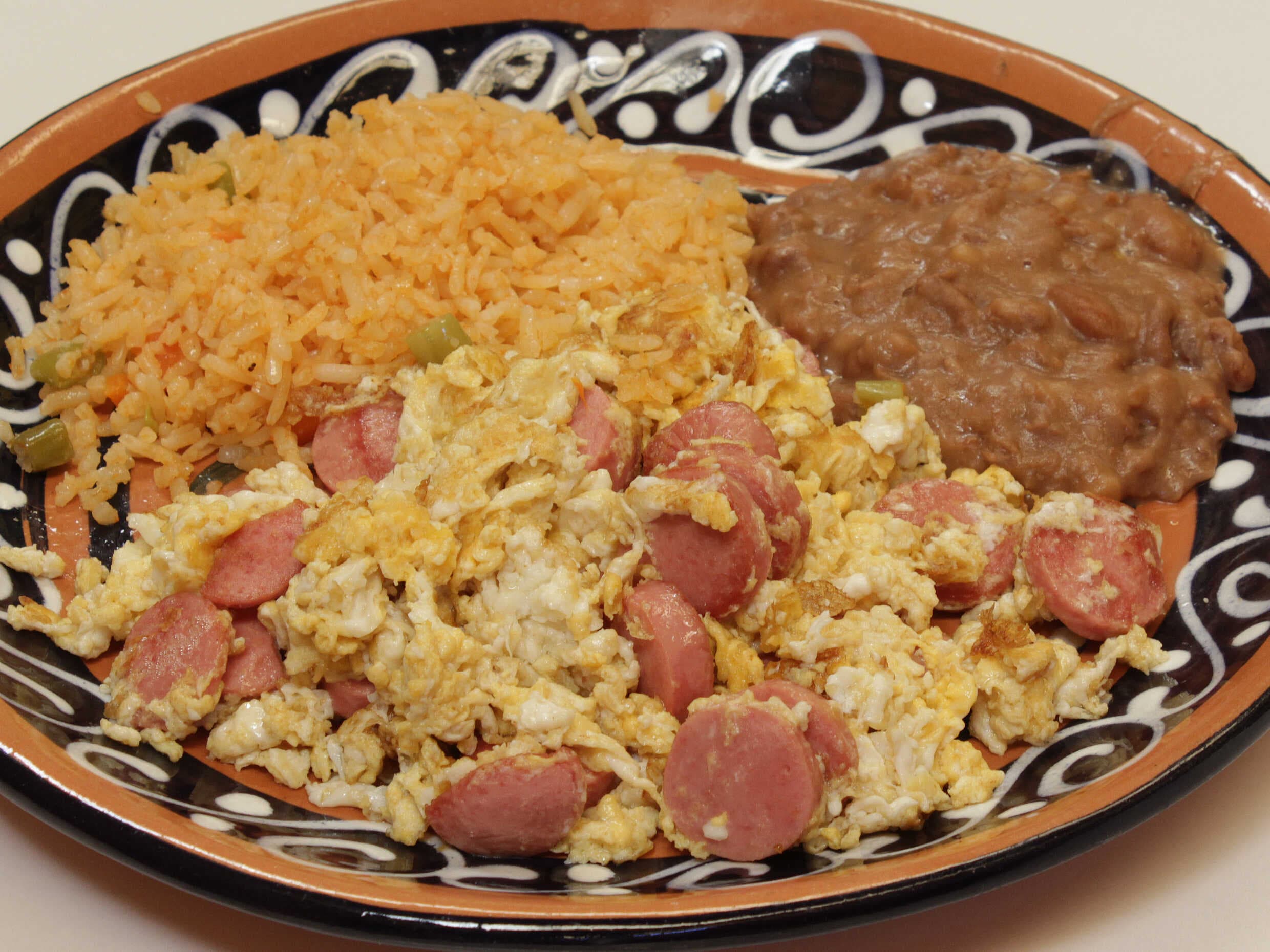 Huevos con Salchicha