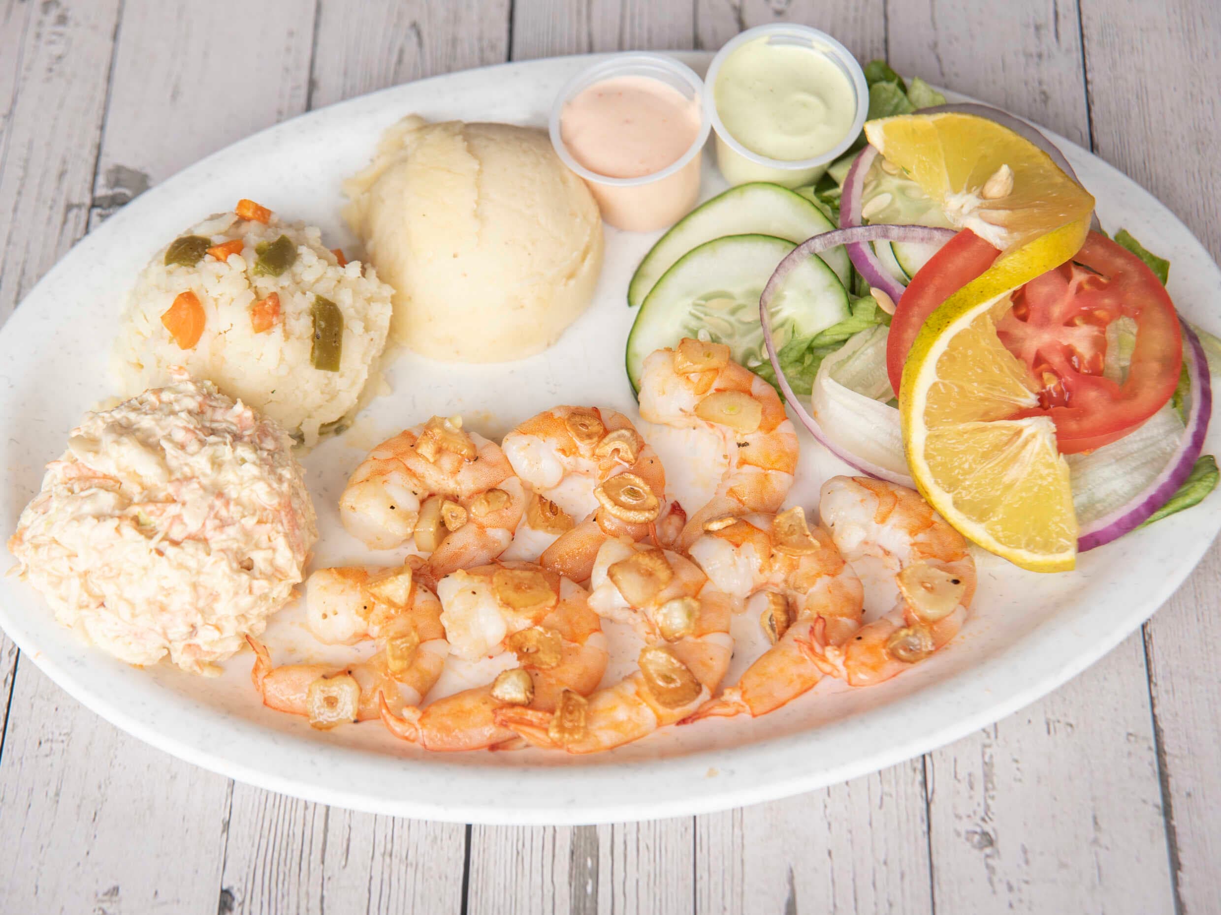 CAMARONES AL MOJO DE AJO