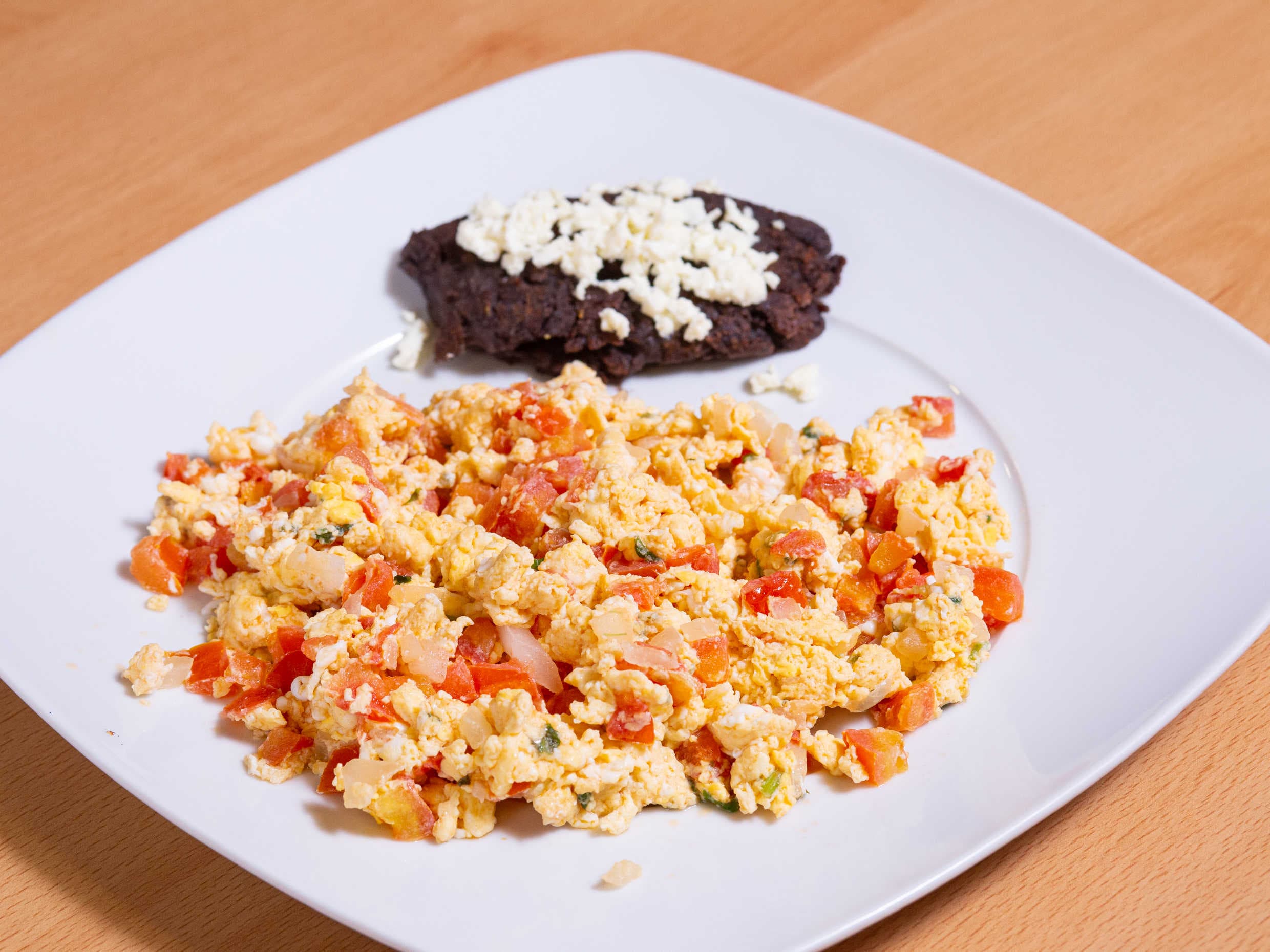 Huevos a la Mexicana