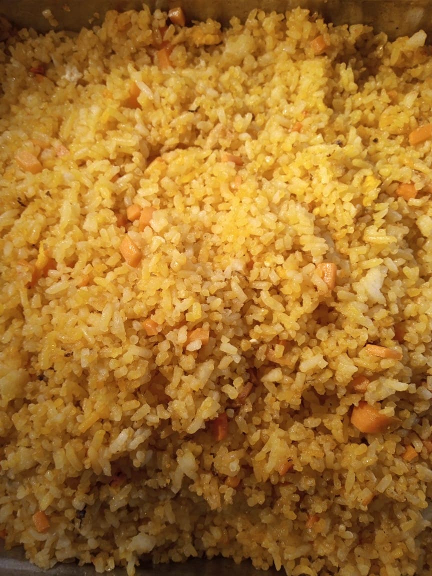 Charola Grande de Arroz Frito/大合饭