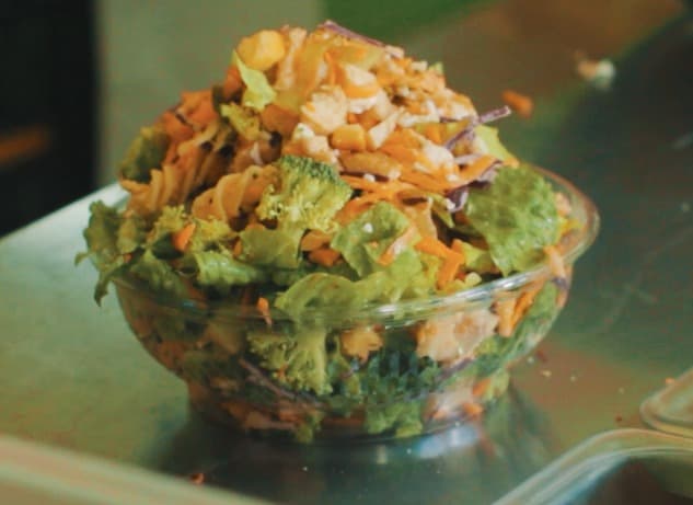 Ensalada Chica con Pollo