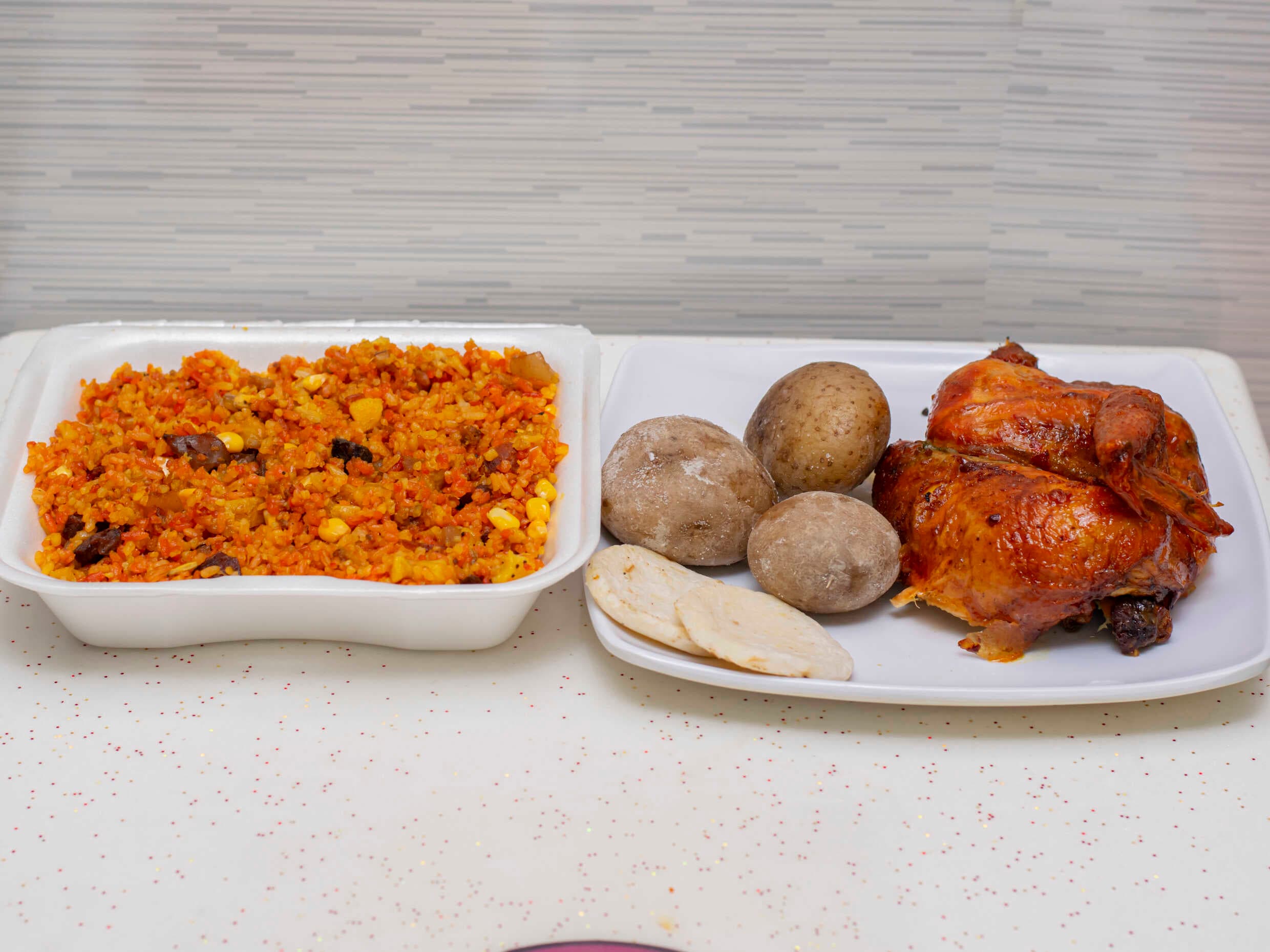 Combo para 2-3 Arroz Paisa + 1/2 Pollo Asado