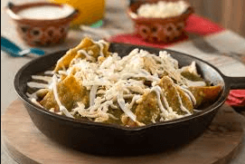 Chilaquiles Verdes y Rojos con Huevo