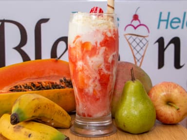 Salpicón con Helado y Queso