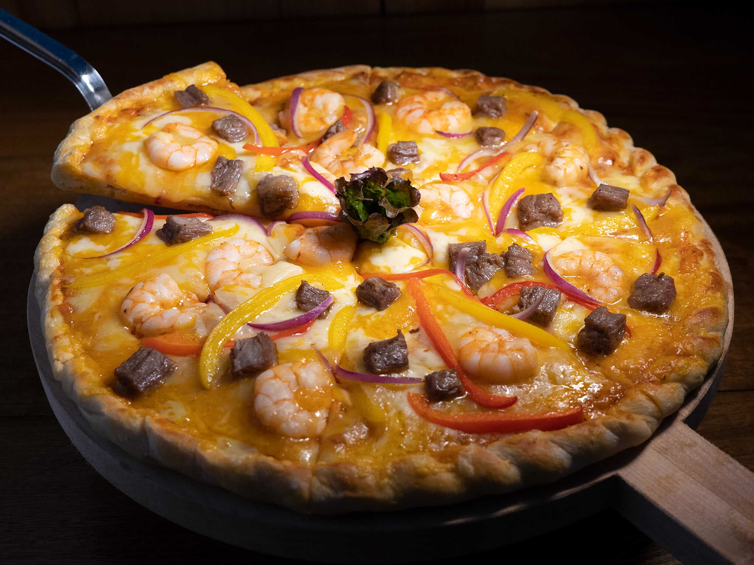 Pizza Mar y Tierra