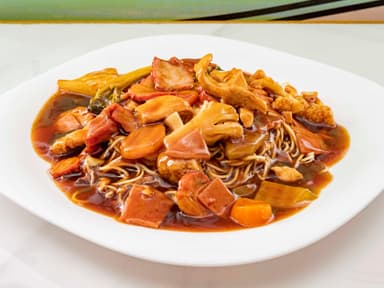 Chop Suey Con Chorizo