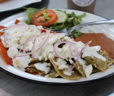 Number 1 (2 Chilaquiles + 2 jugo naranja)