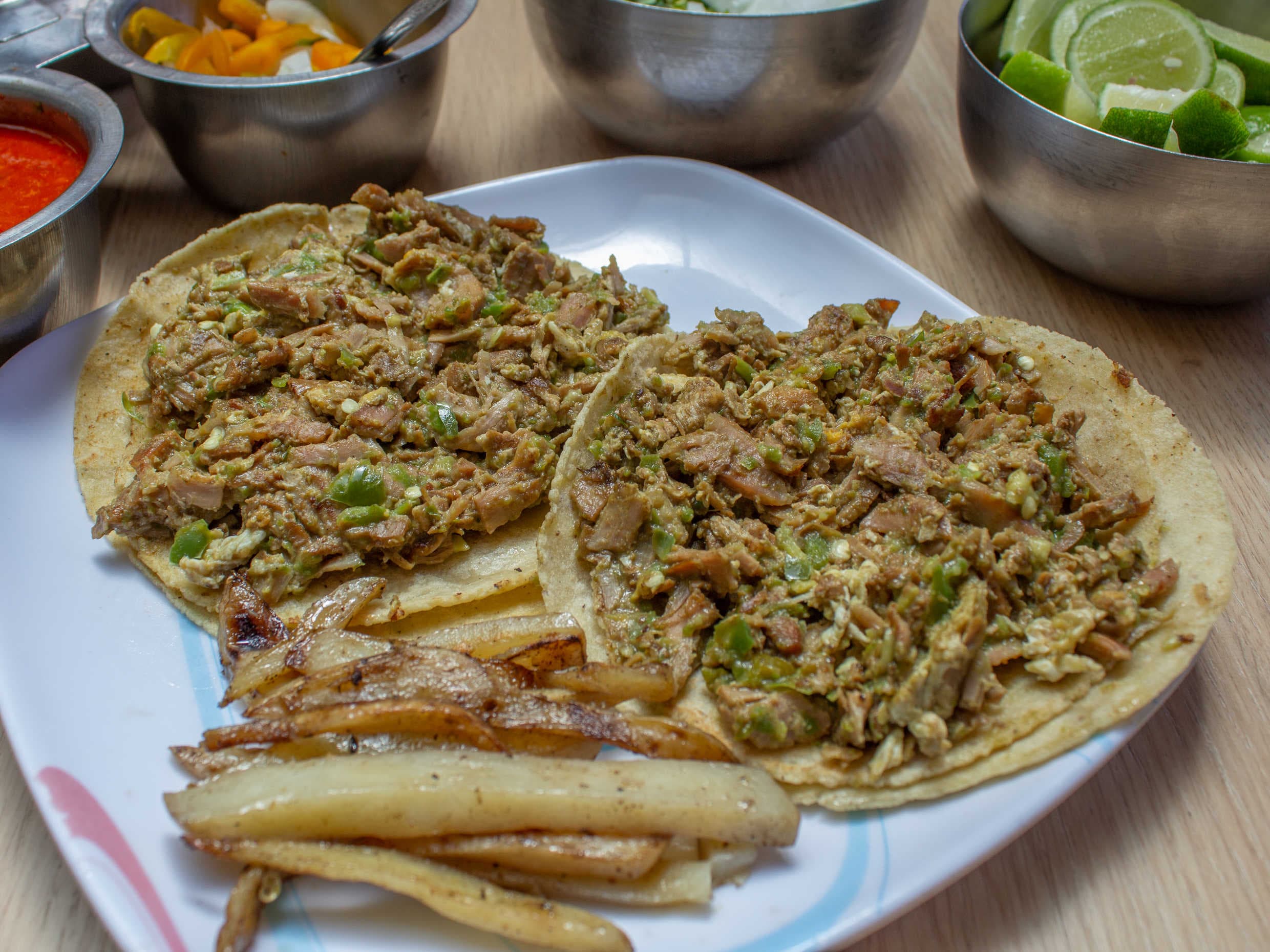 ORDEN DE TACOS REVOLCADOS (2 TACOS)