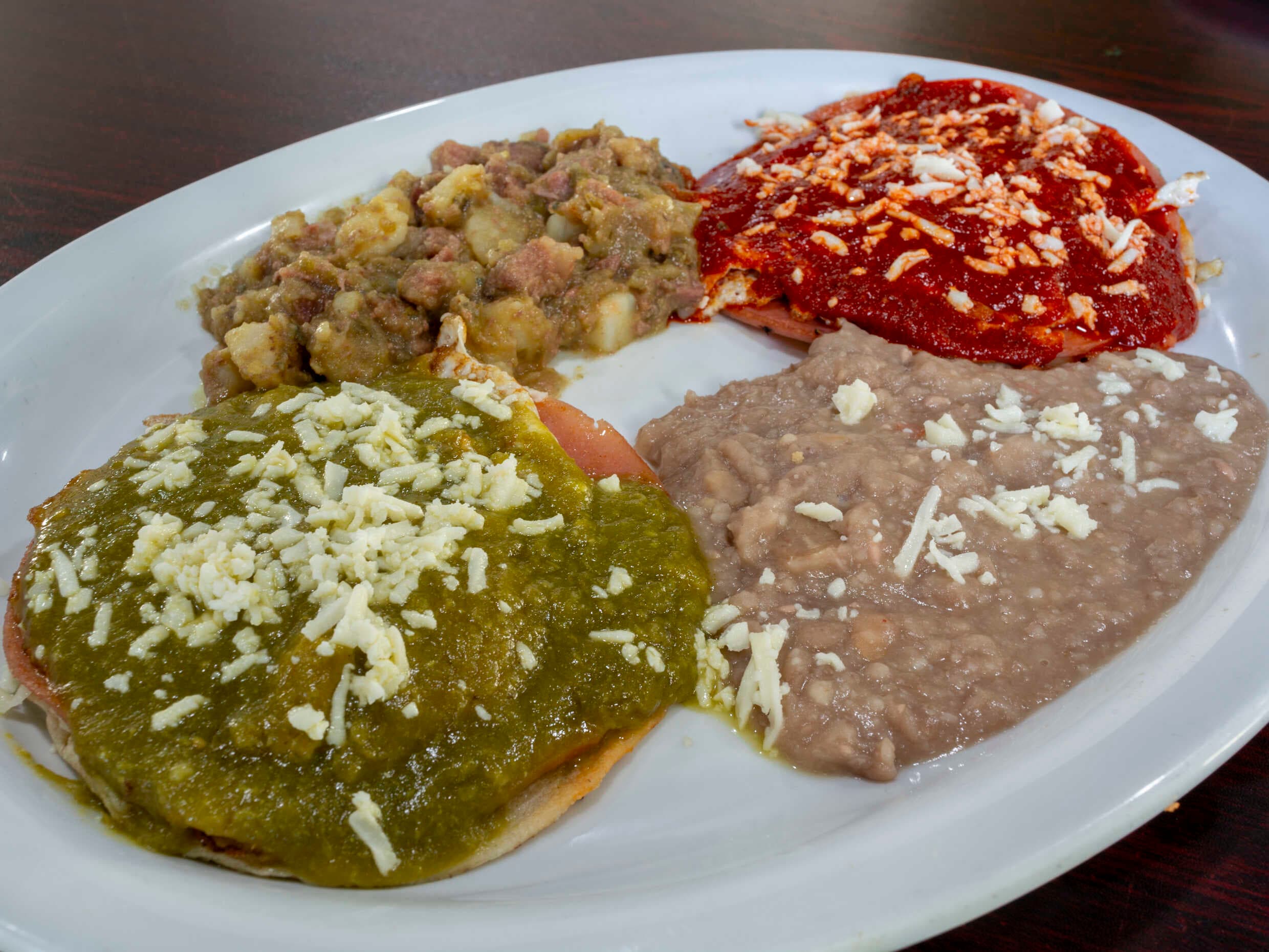 Huevos Divorciados