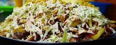 Salchipapa Suiza Gratinada ..