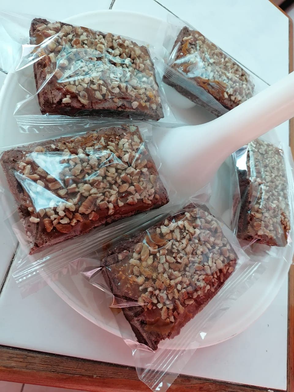 Brownie Individual cajeta con Nuez