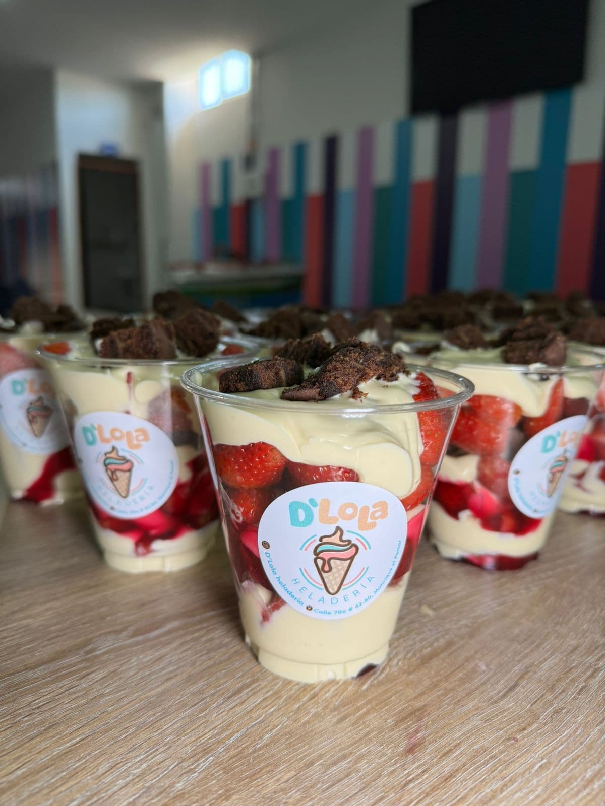¡Fresas con Crema 14 Oz!