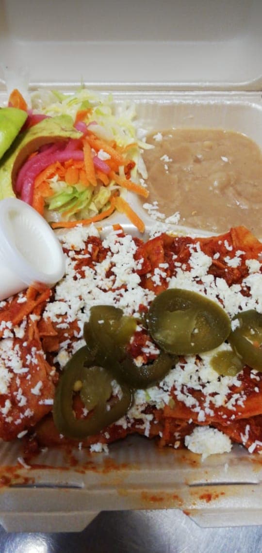 Promoción chilaquiles rojos