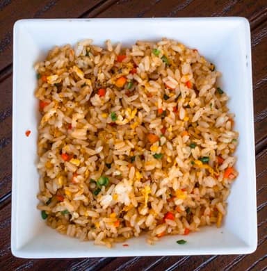 Arroz Yakimeshi con Pollo