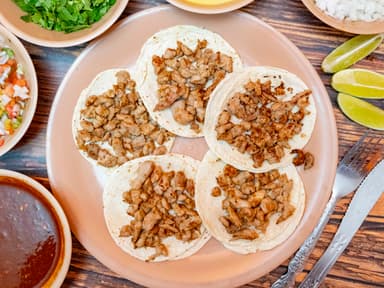 Taco de chuleta en tortilla de harina
