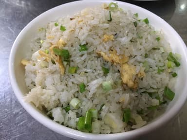 Arroz Frito con Huevo y Cebollín