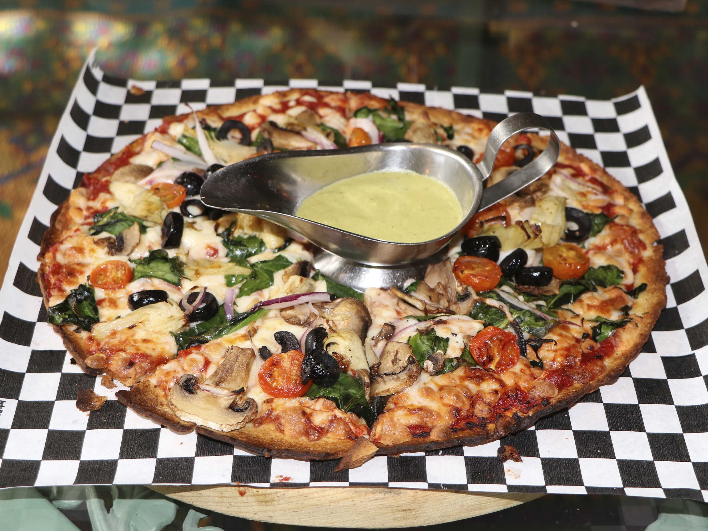 Pizza Carnes Frías