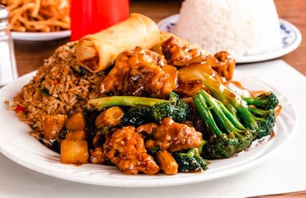 Combo: Lunch Pollo Cantones➕️ Churritos😋