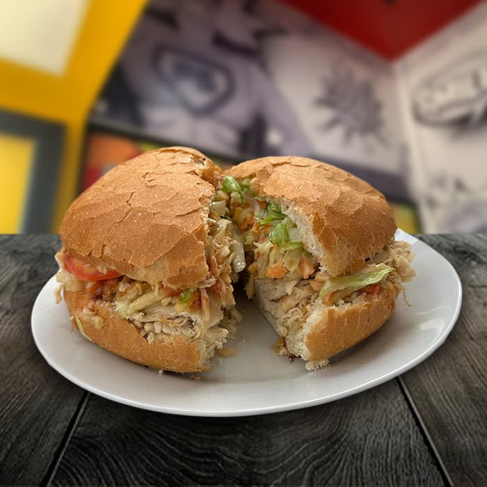 Sándwich Especial Pavo con Pollo
