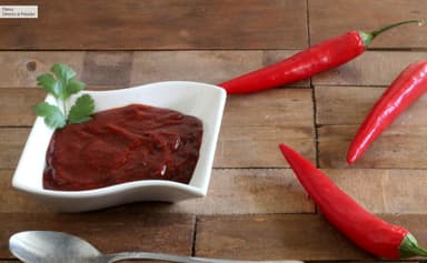 Salsa sriracha