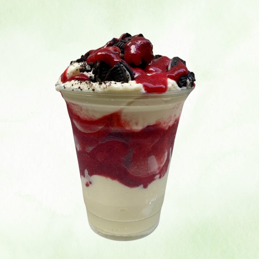 1 Fresas con Crema 12 Onzas + 1 Boli de Galleta