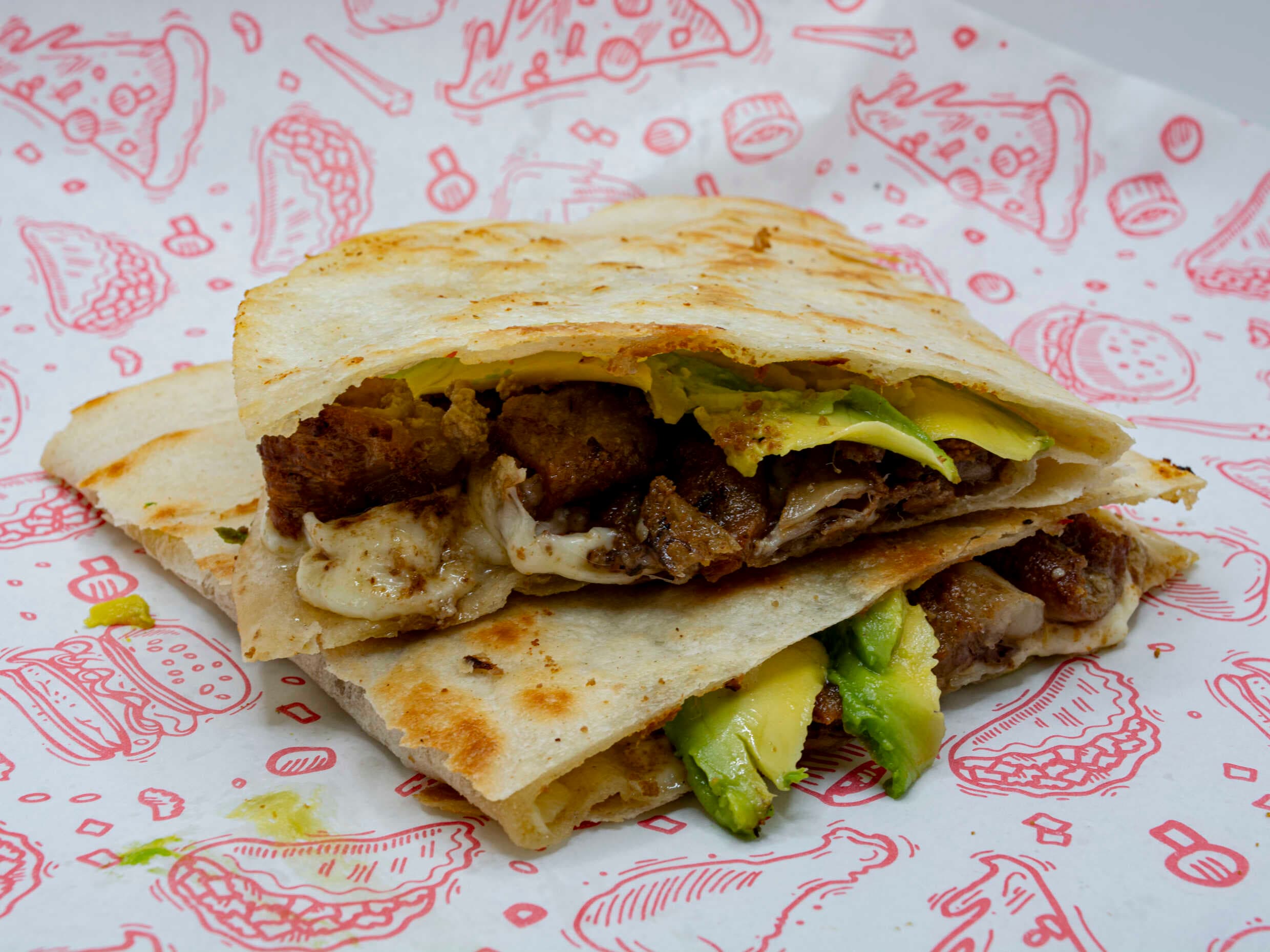 Quesadilla con Tripas.