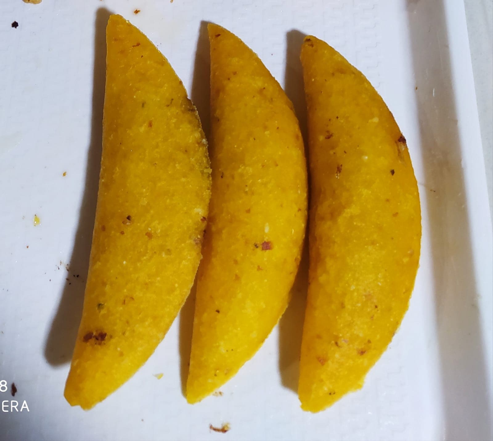 1 Empanada con Queso + 1 Jugo de Naranja