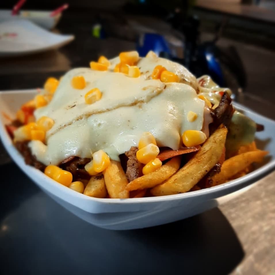Salchipapa Mega Especial