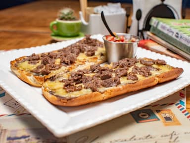 Molletes & Soda Italiana