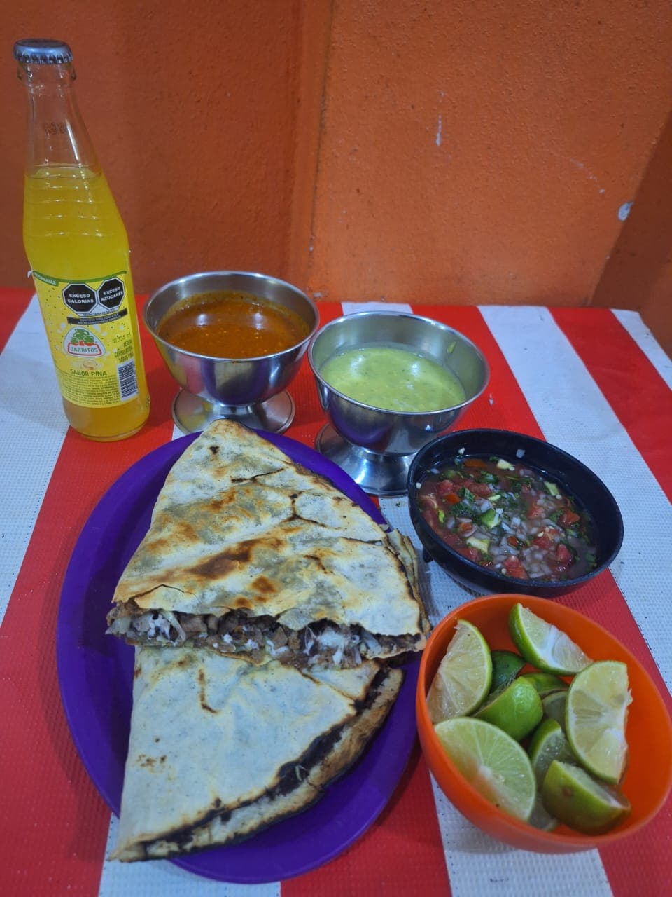 Tlayuda cecina