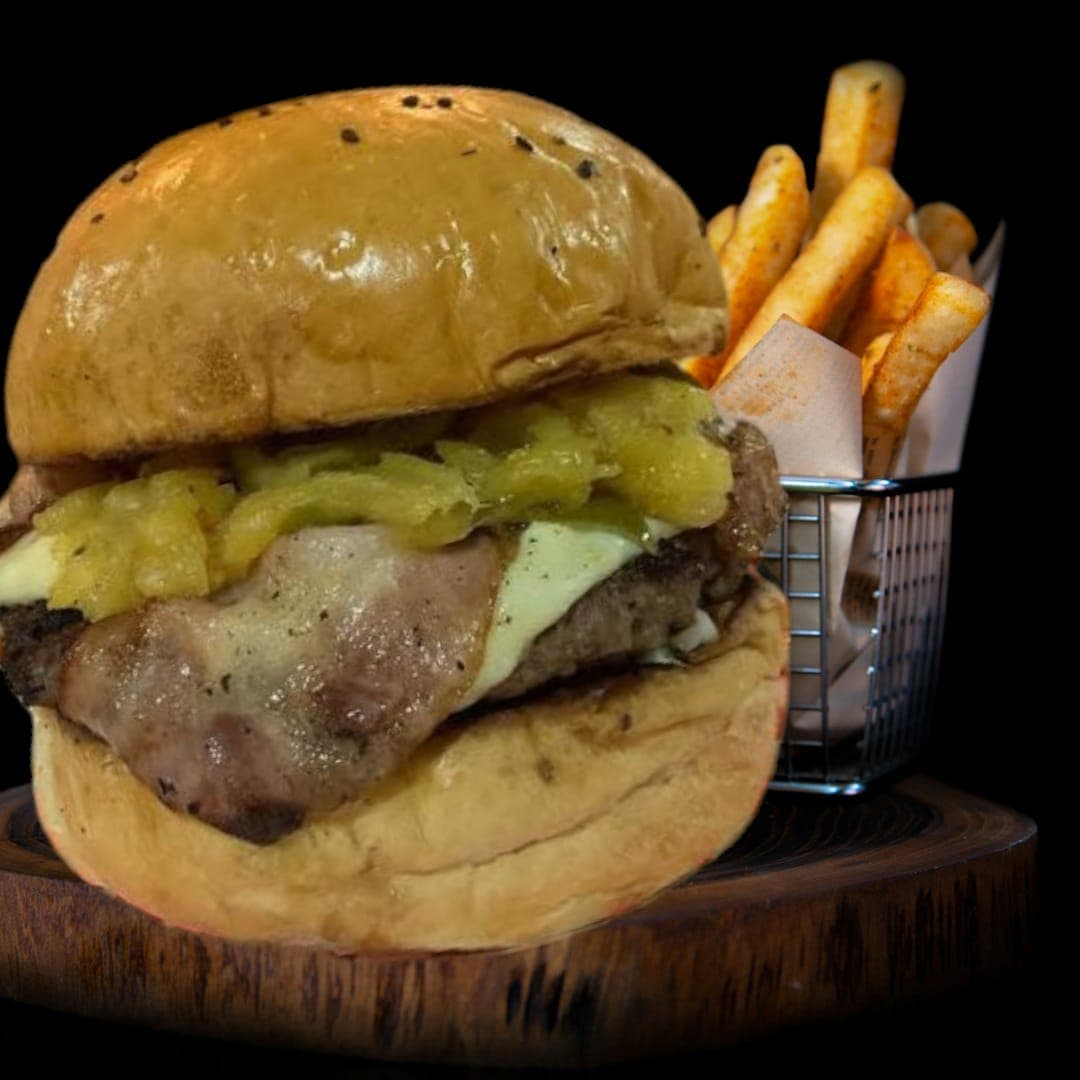 JK Hawaiana Burger