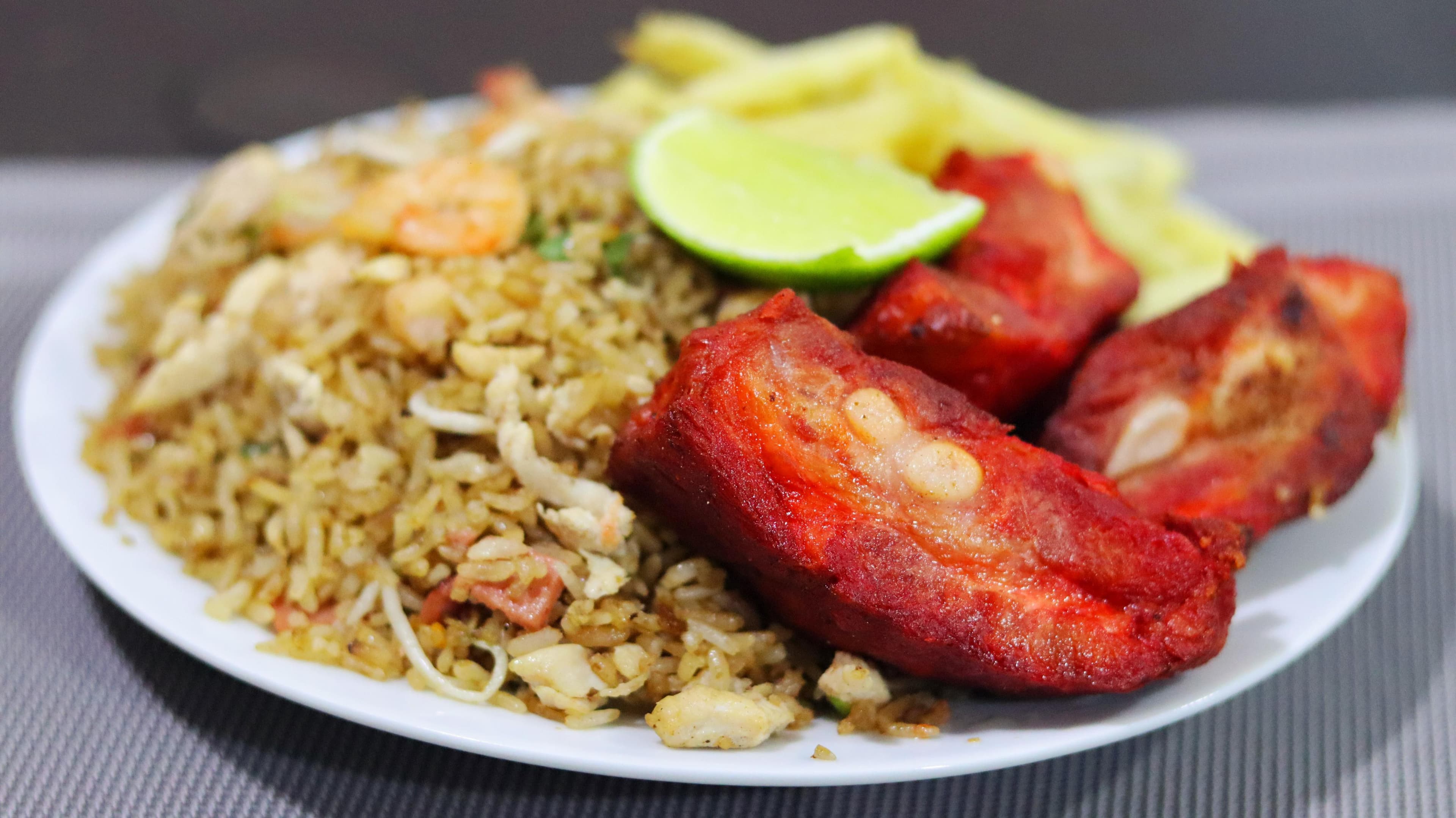 Arroz Chino + Papas + Costilla