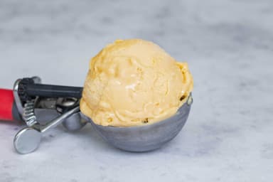 1 Bola de Helado Vegano Lúcuma