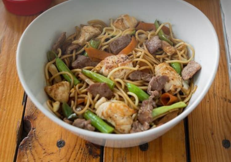 Wok Fideo de arroz básico 2